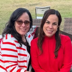 Meet your Poshers, Melissa & Kio